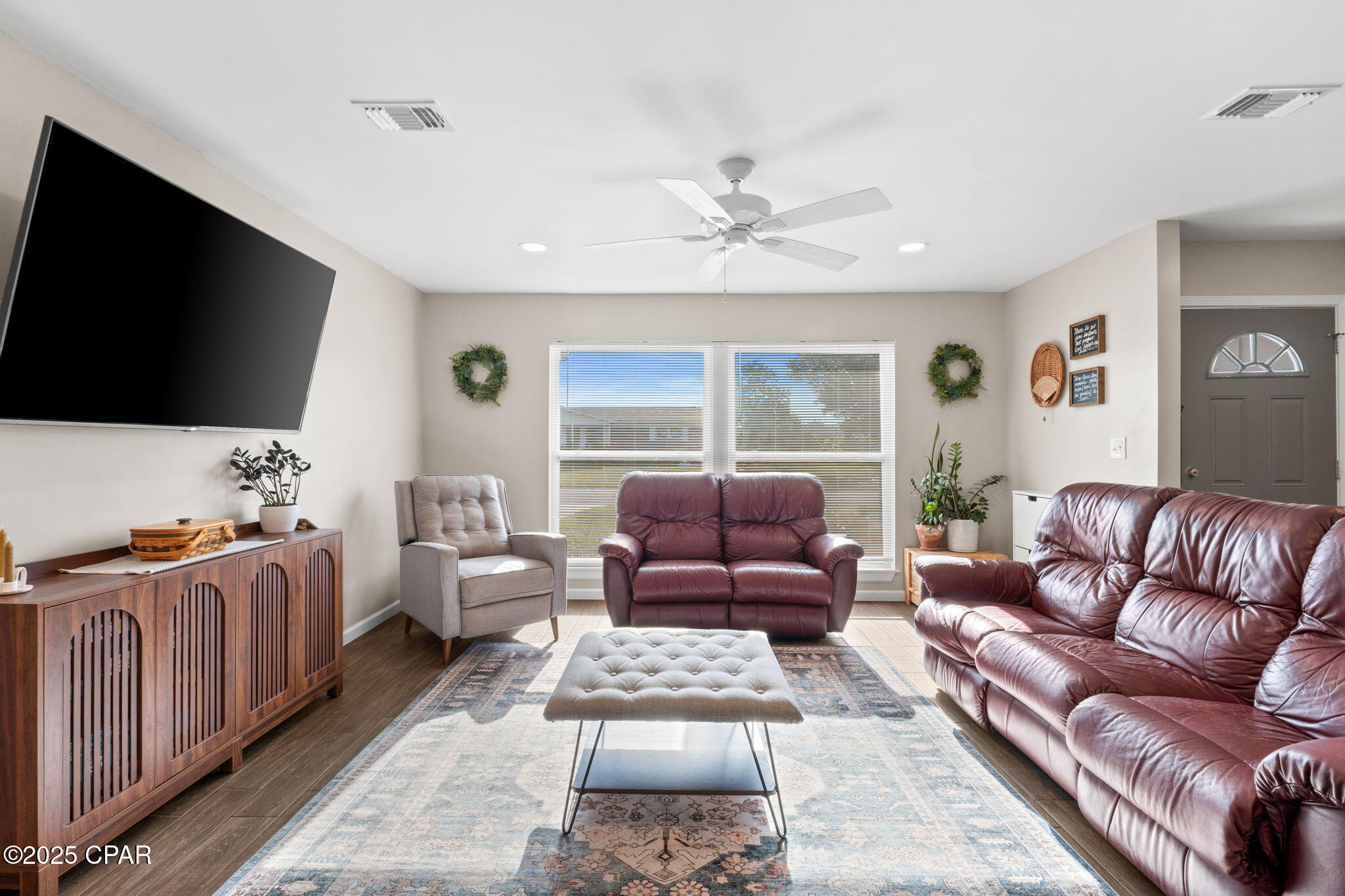 Upqm_a Am_khhryzzqhawvl8gj C6st4dn6hxoqauma