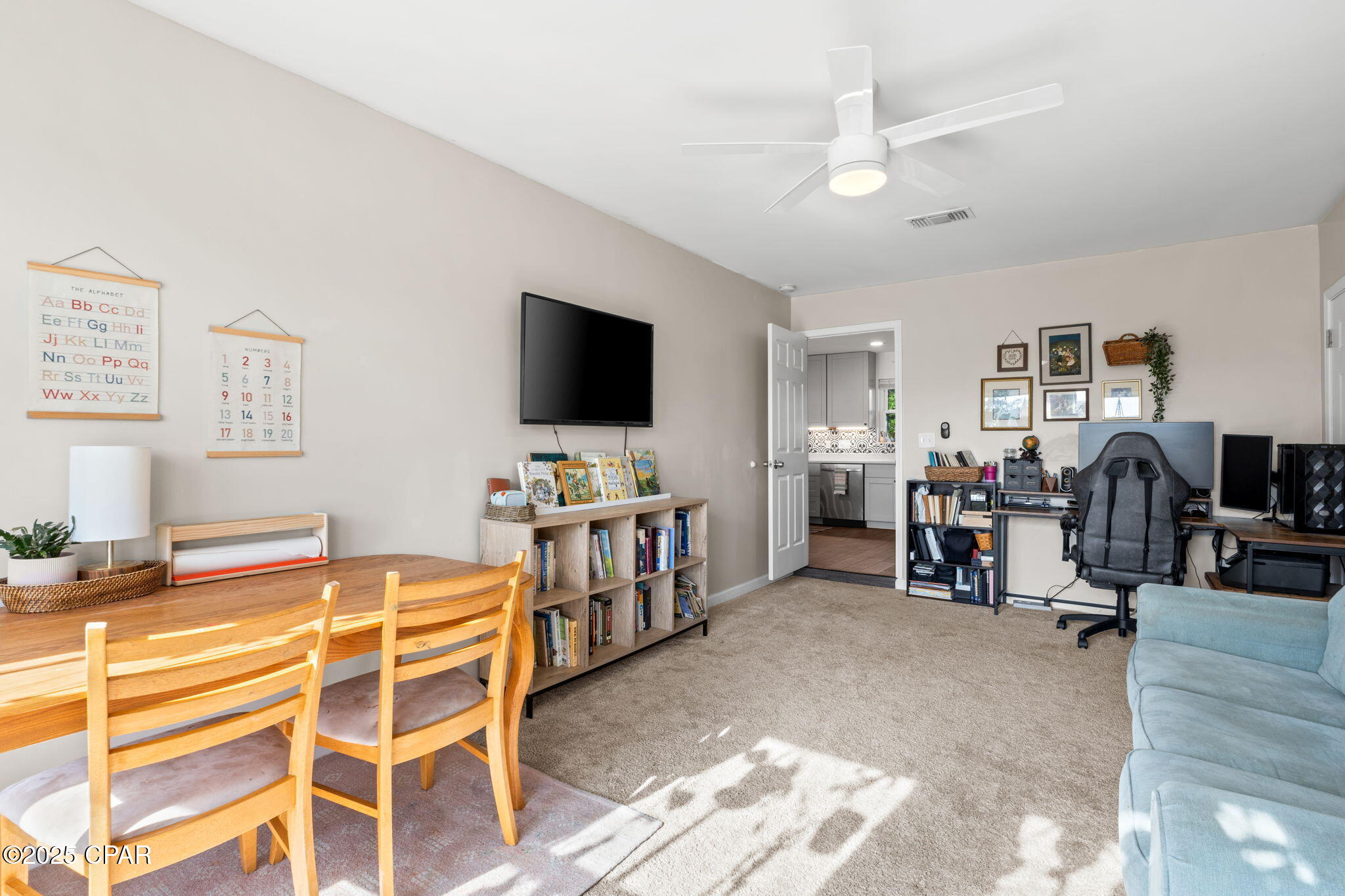 Hpabthglblt5b2pug1jm__vxphe4e_dek8aom9t7r_c