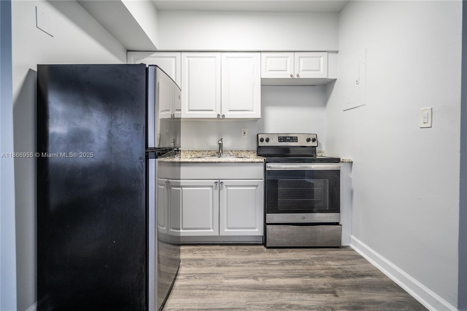 Property photo # 4