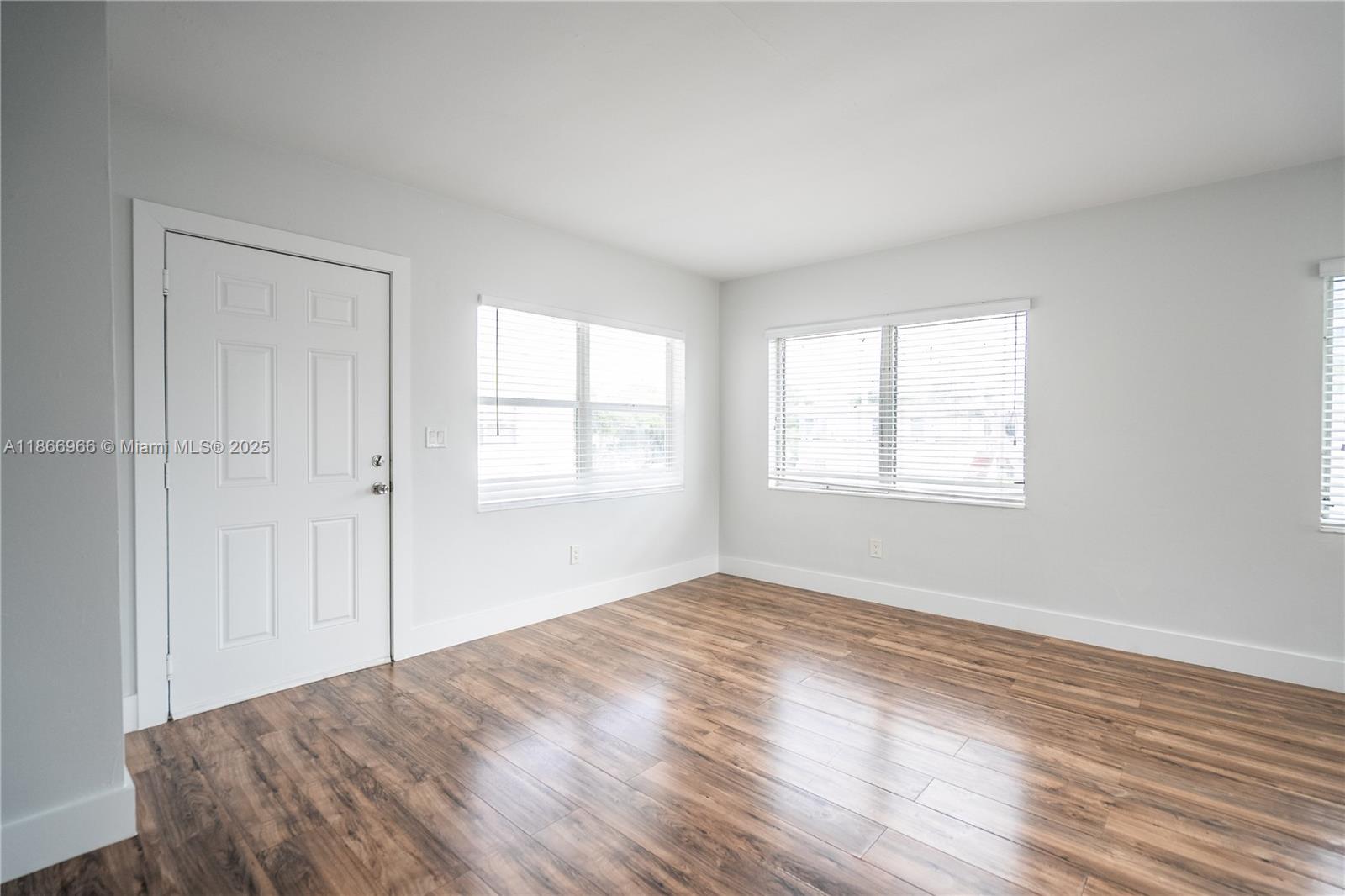 Property photo # 9