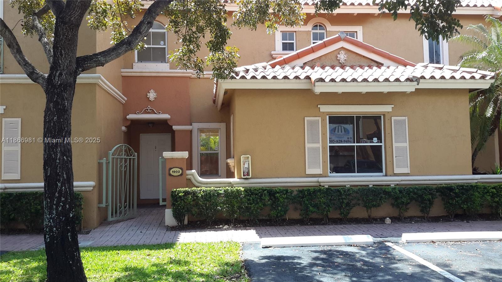 Property photo # 0