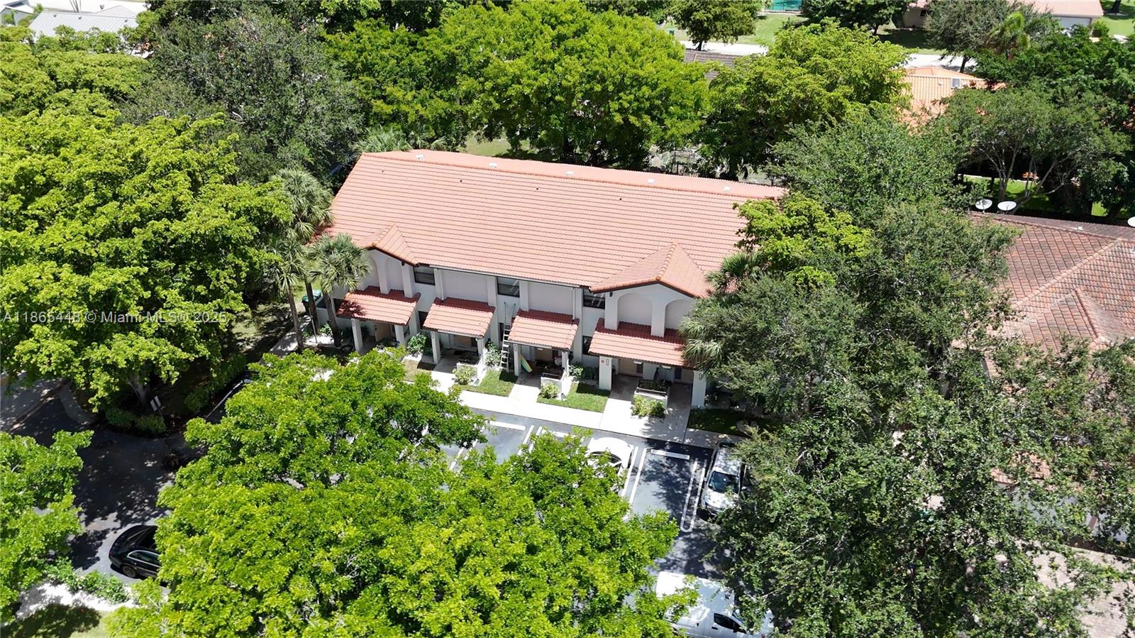 listing main picture