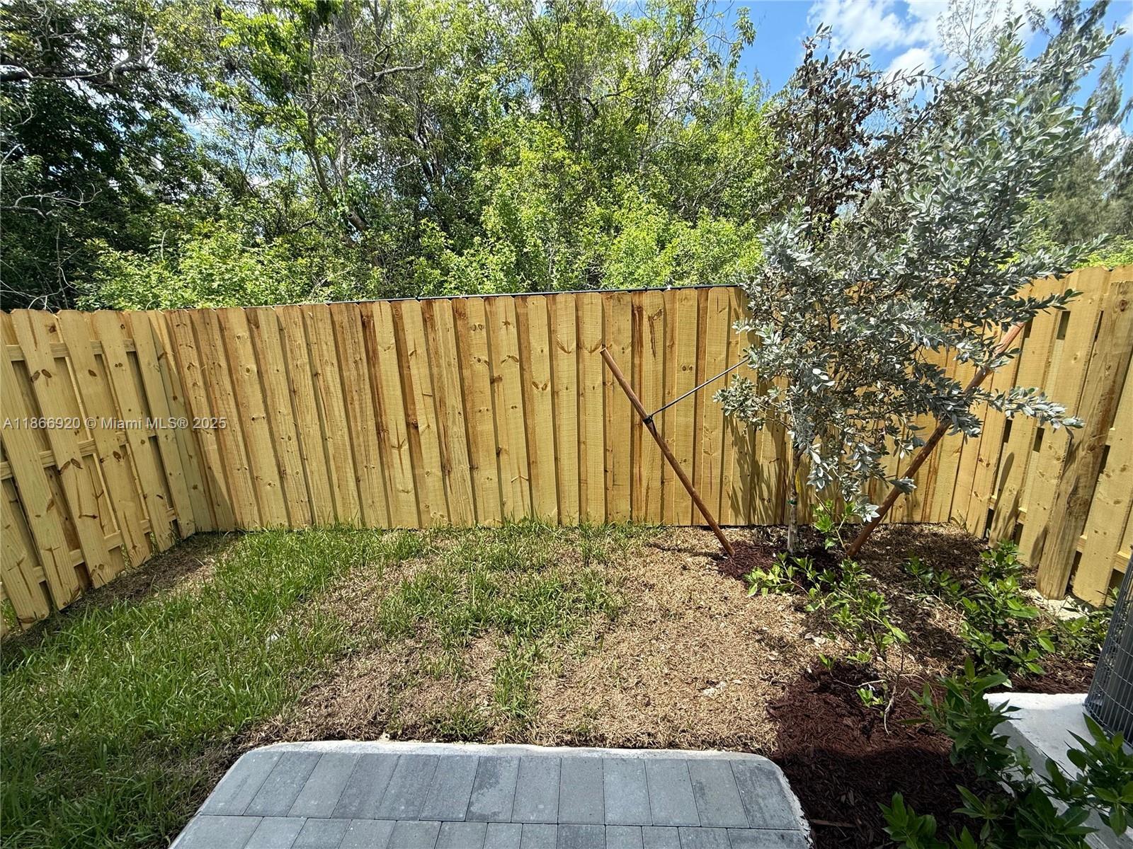 Property photo # 4