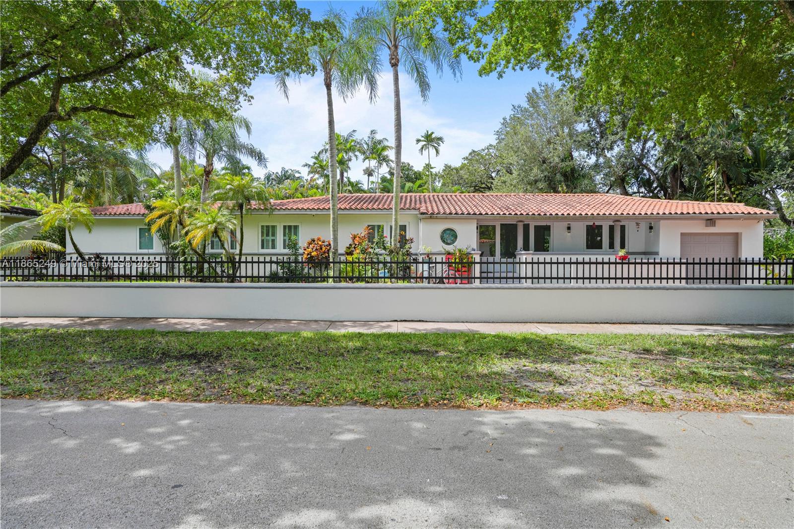 Property photo # 0