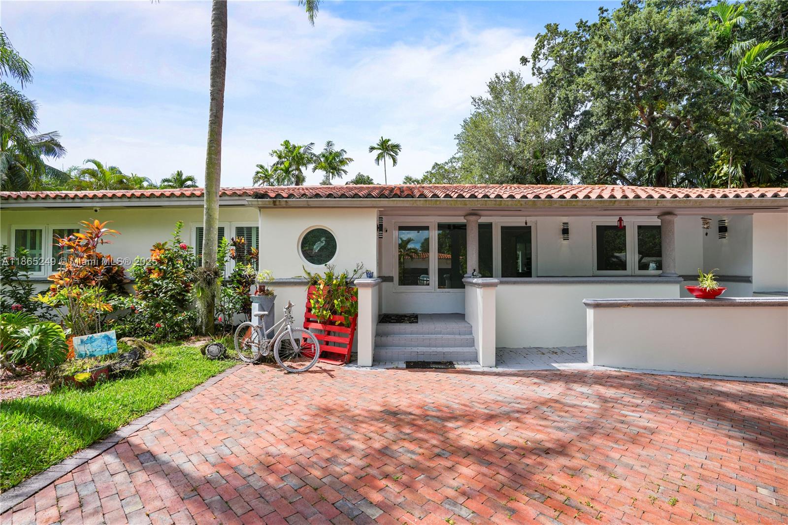 Property photo # 9