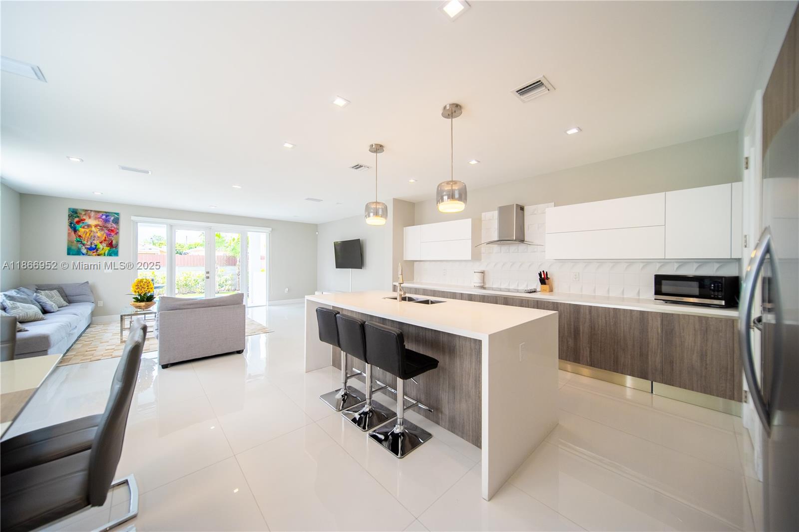 Property photo # 0