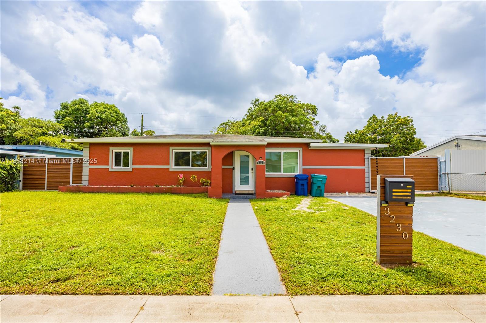 Property photo # 0