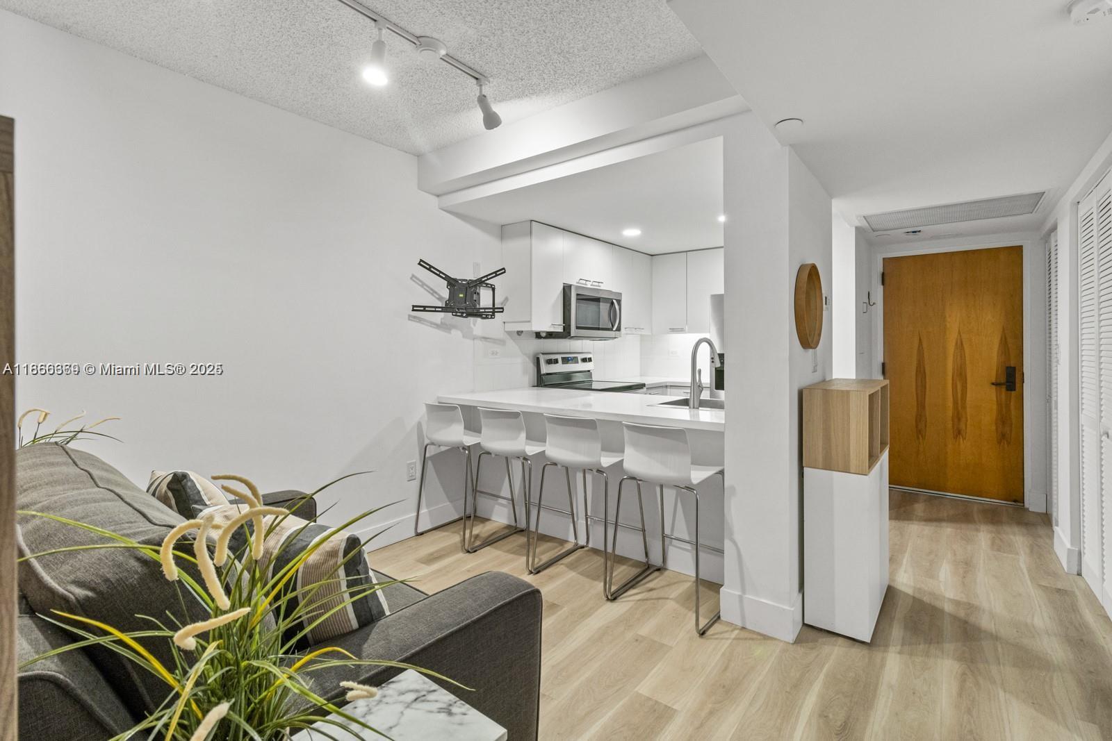Property photo # 6