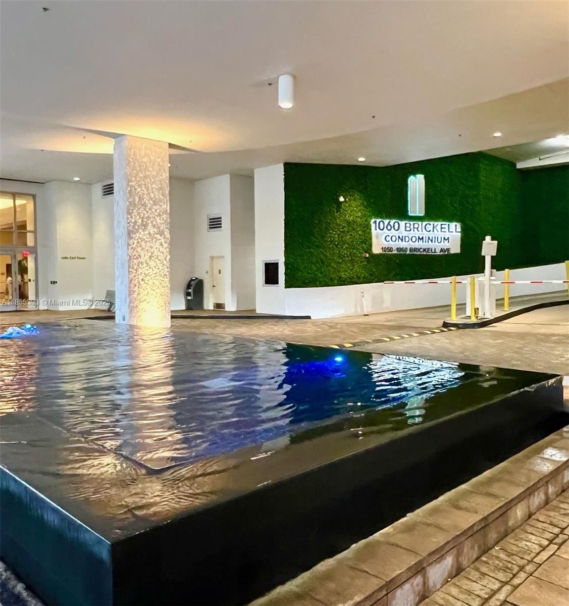 Spacious and comfortable Studio at 1060 Brickell Condominium, featuring a full size kitchen with nice granite counter space and breakfast bar, light porcelain floors, and 1 assigned covered parking space included. Fitness center, sauna, conference room, and business center. Great Brickell location within walking distance to Mary Brickell Village, Brickell City Centre Mall, lots of restaurants and shops, easy access to the metro mover and metro rail.  
*Building is undergoing repairs and construction: Balcony view and access will be blocked/locked per Association's scheduling TBD; Pool deck and pool are unavailable due to construction.