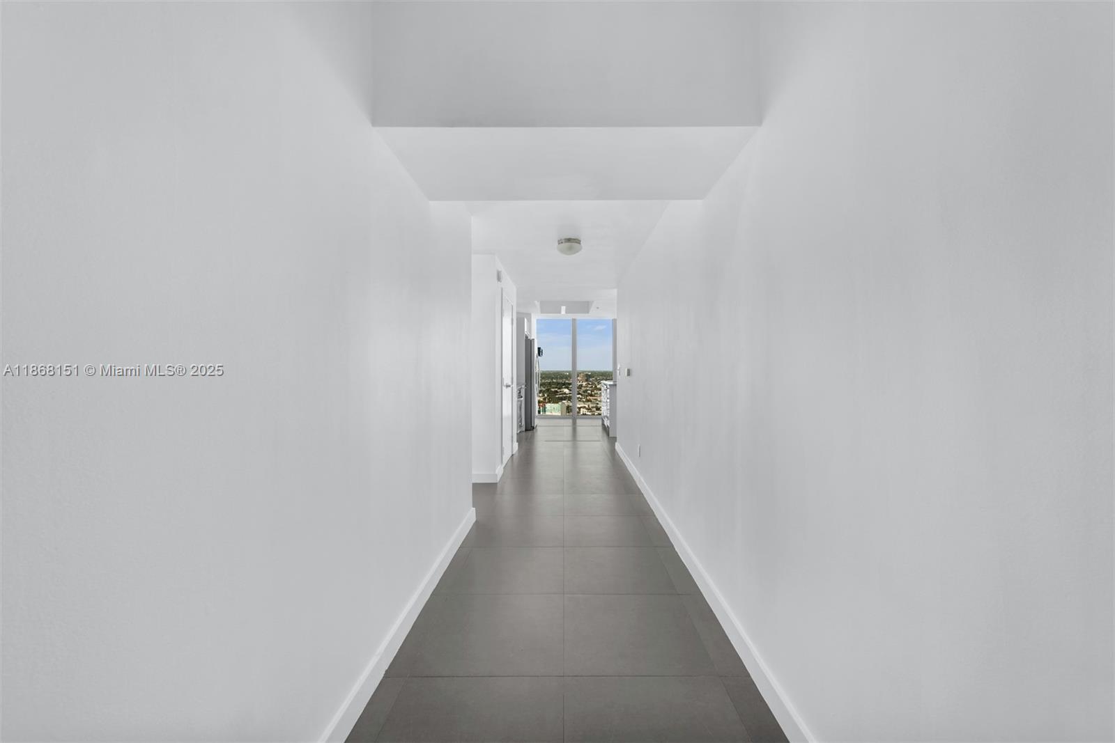 888 Biscayne Blvd #2712, Miami FL 33132