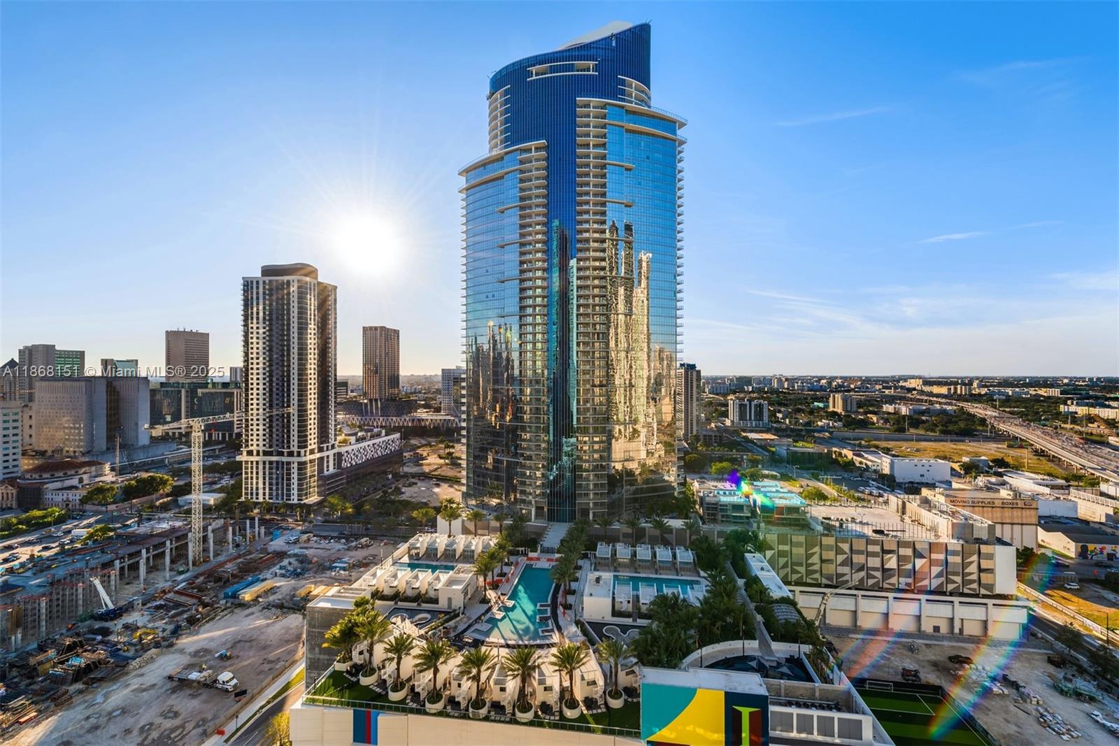 888 Biscayne Blvd #2712, Miami FL 33132