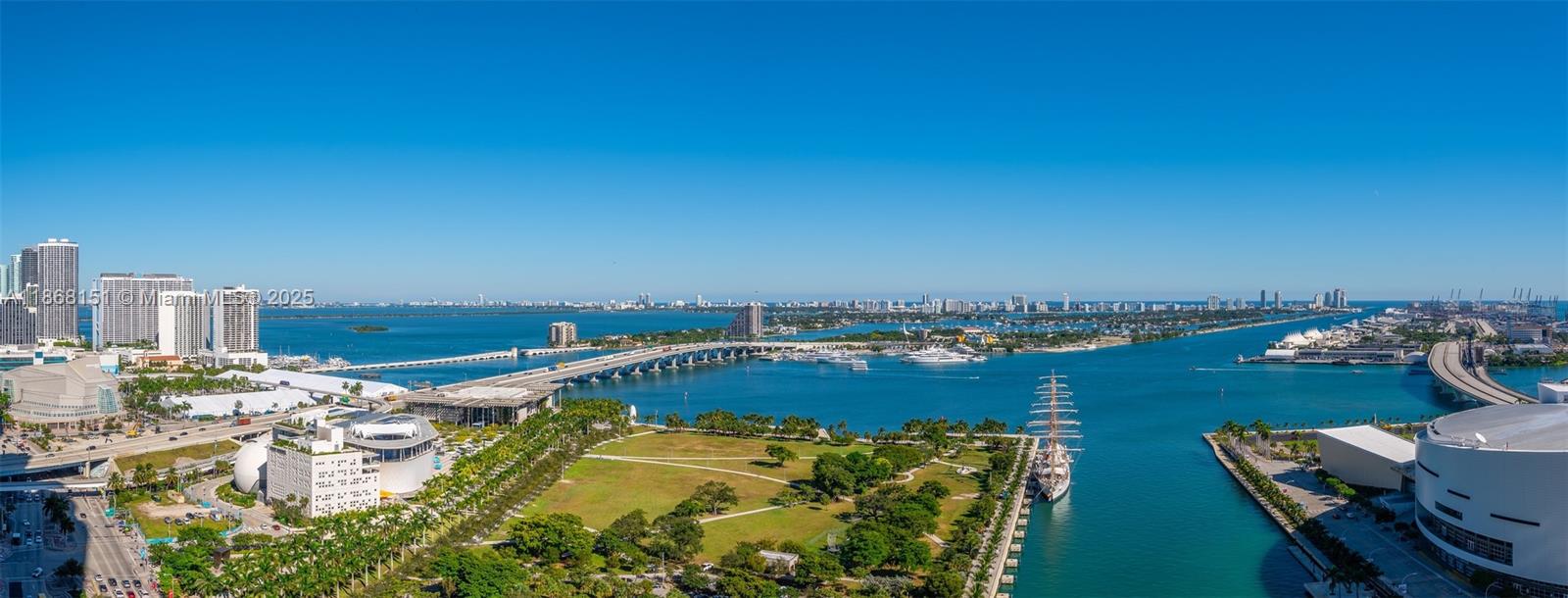888 Biscayne Blvd #2712, Miami FL 33132