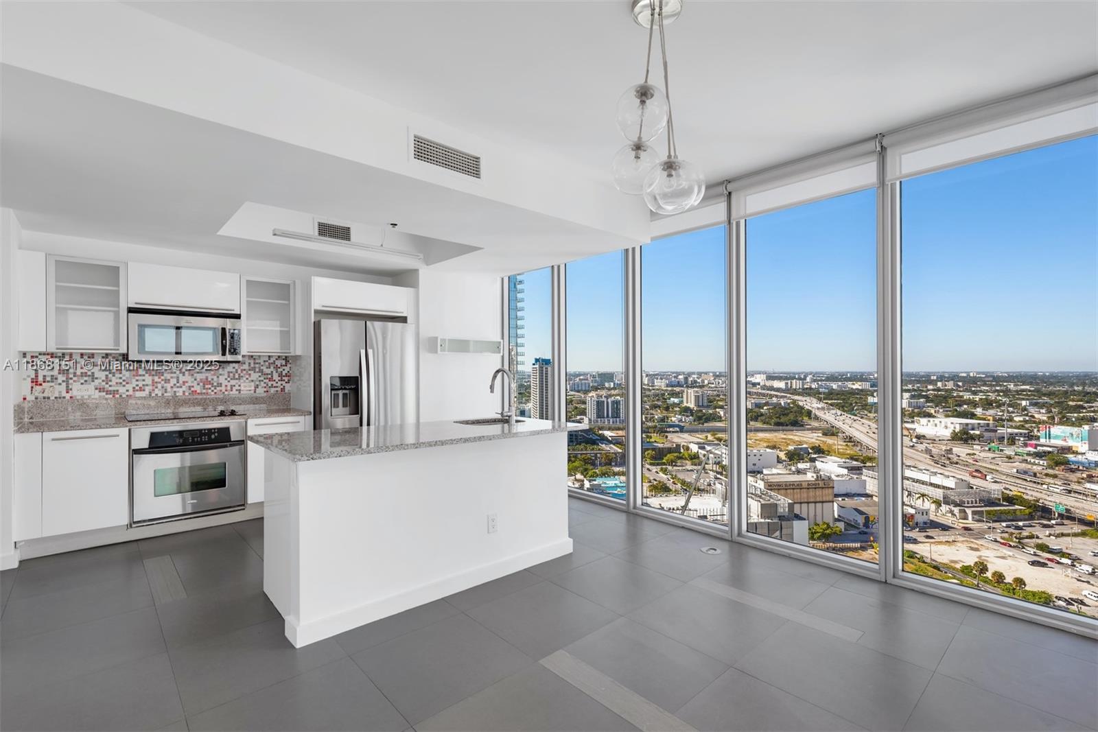 888 Biscayne Blvd #2712, Miami FL 33132