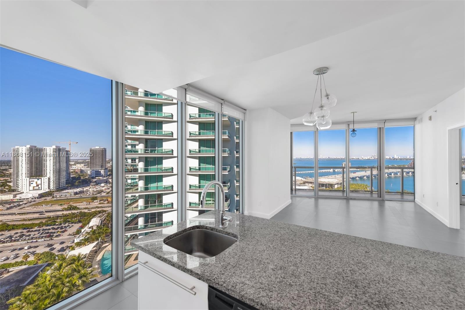 888 Biscayne Blvd #2712, Miami FL 33132
