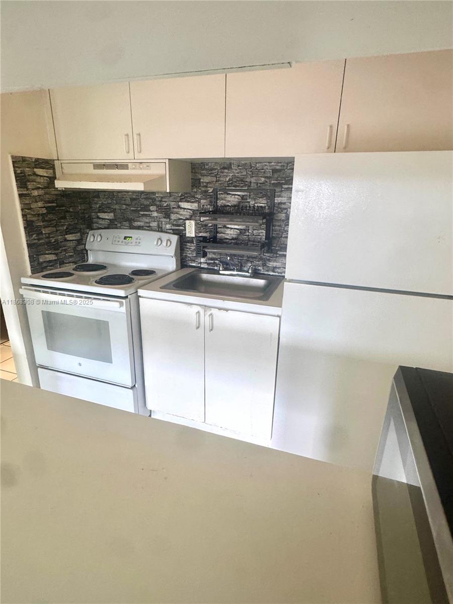 Property photo # 4