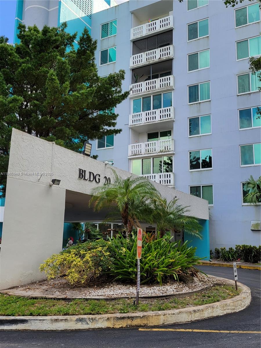 Hillcrest East No 20 Cond