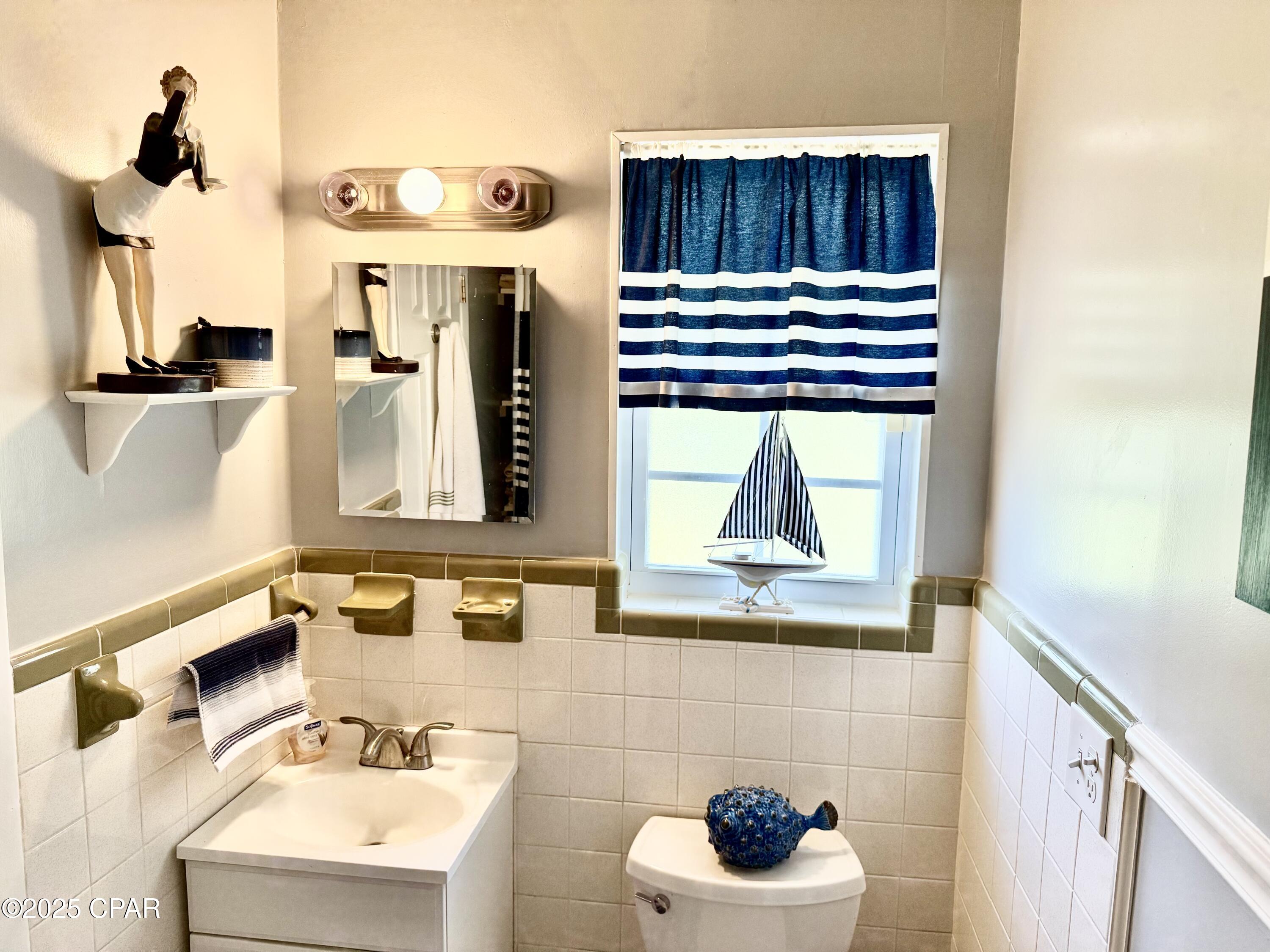 Image 19 For 2704 Drummond Avenue