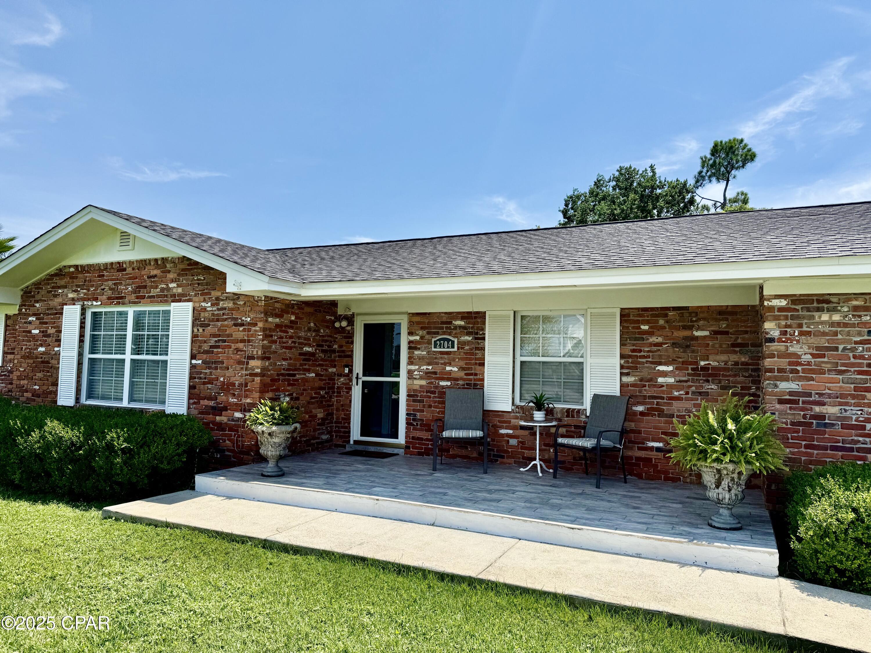 Image 3 For 2704 Drummond Avenue