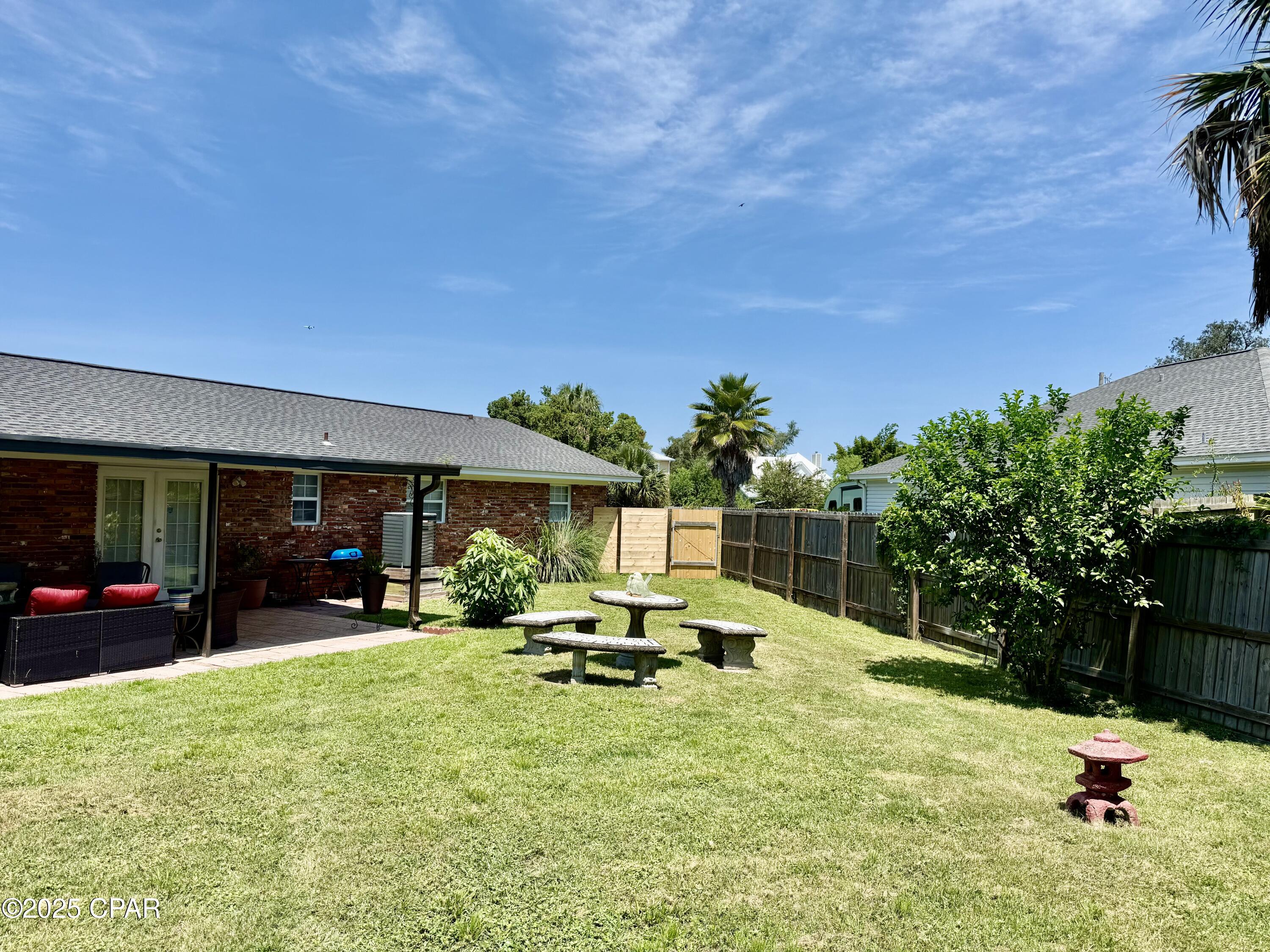 Image 34 For 2704 Drummond Avenue