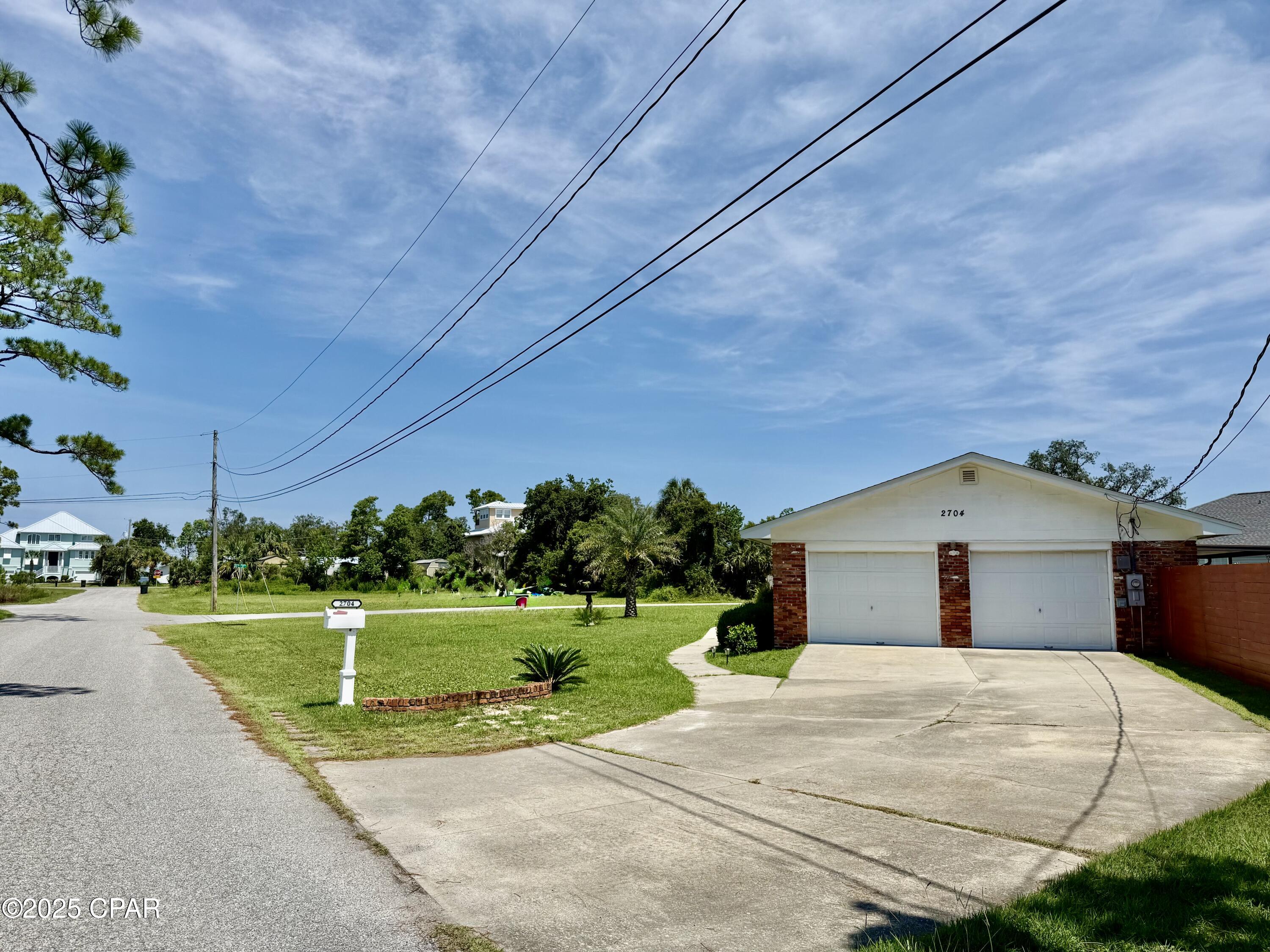 Image 40 For 2704 Drummond Avenue