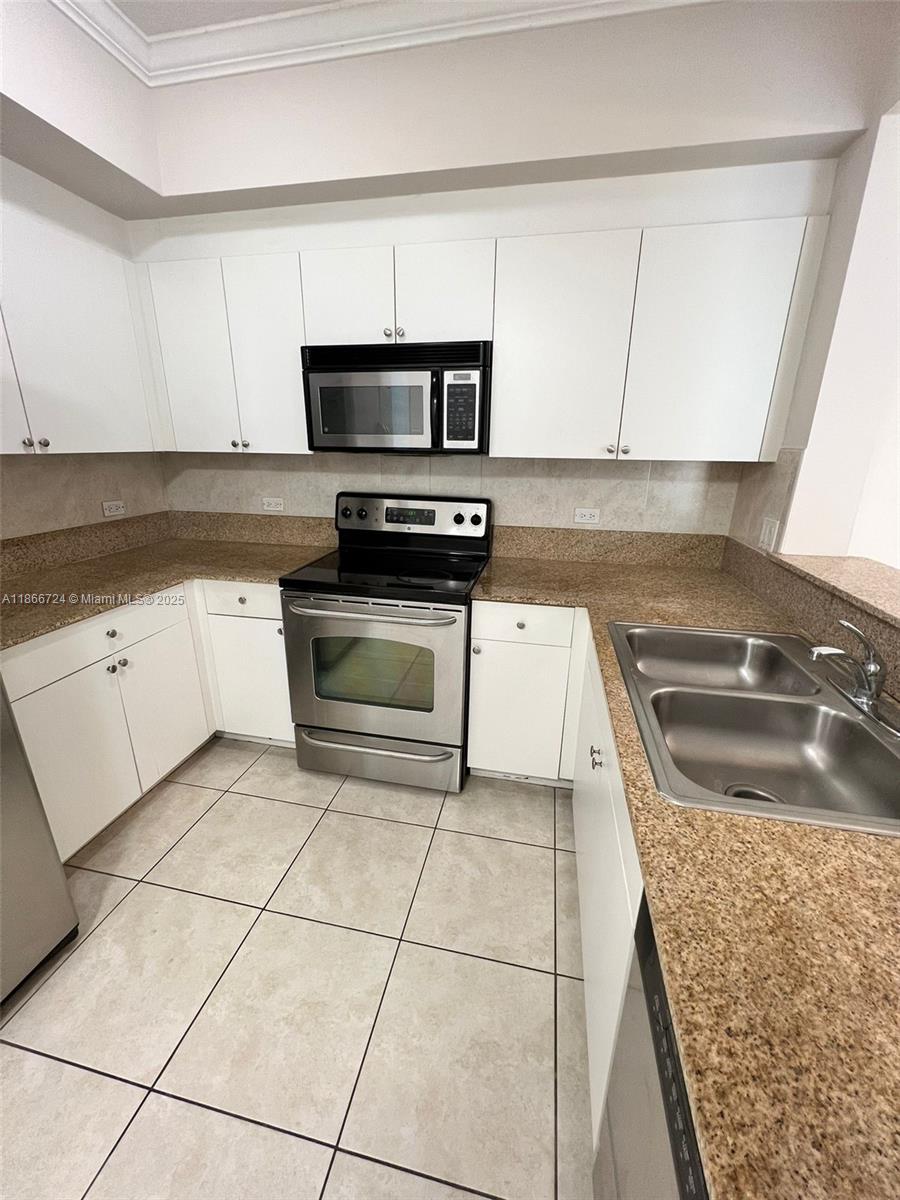 Property photo # 6