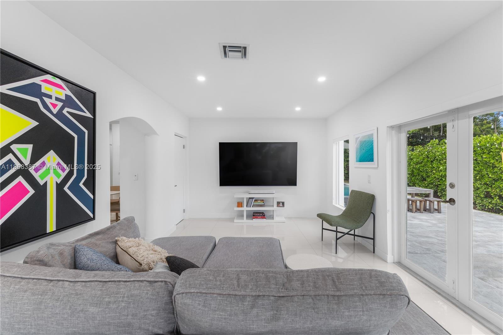 Property photo # 6