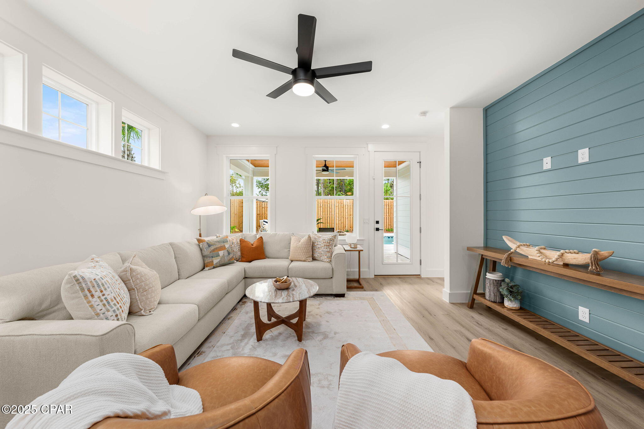 Image 3 For 328 Palm Beach Drive