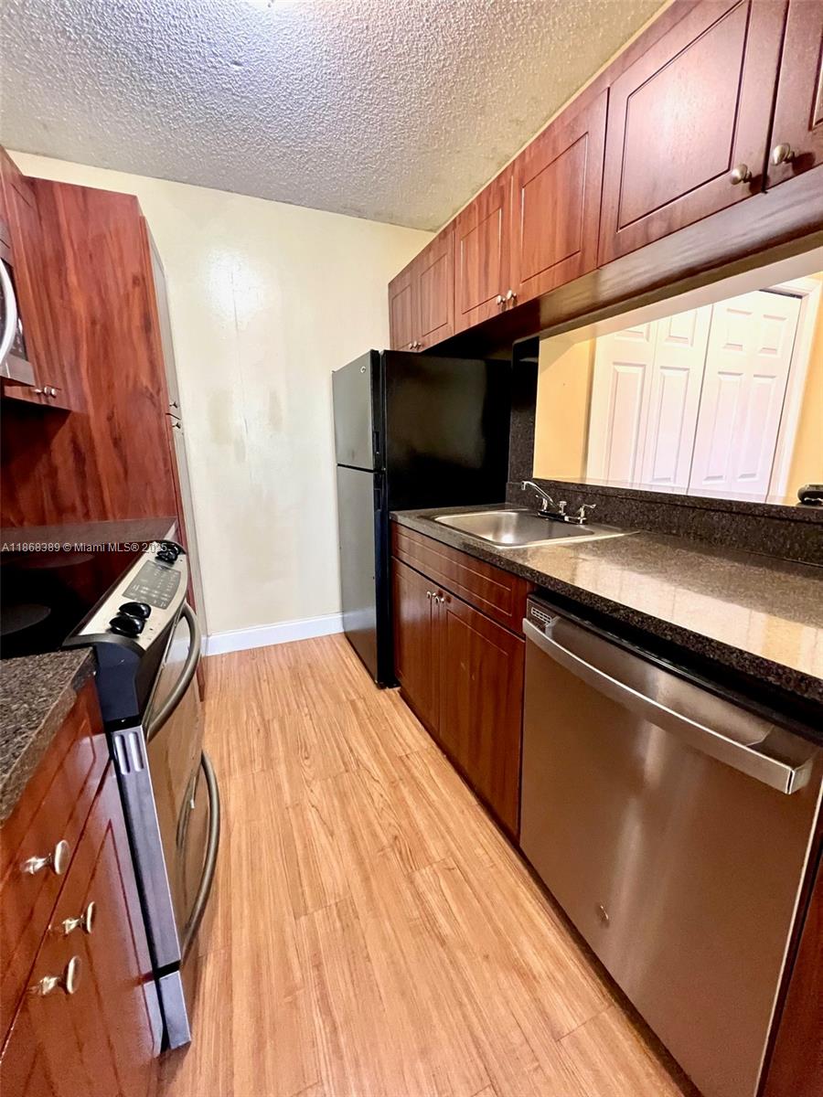 Property photo # 8