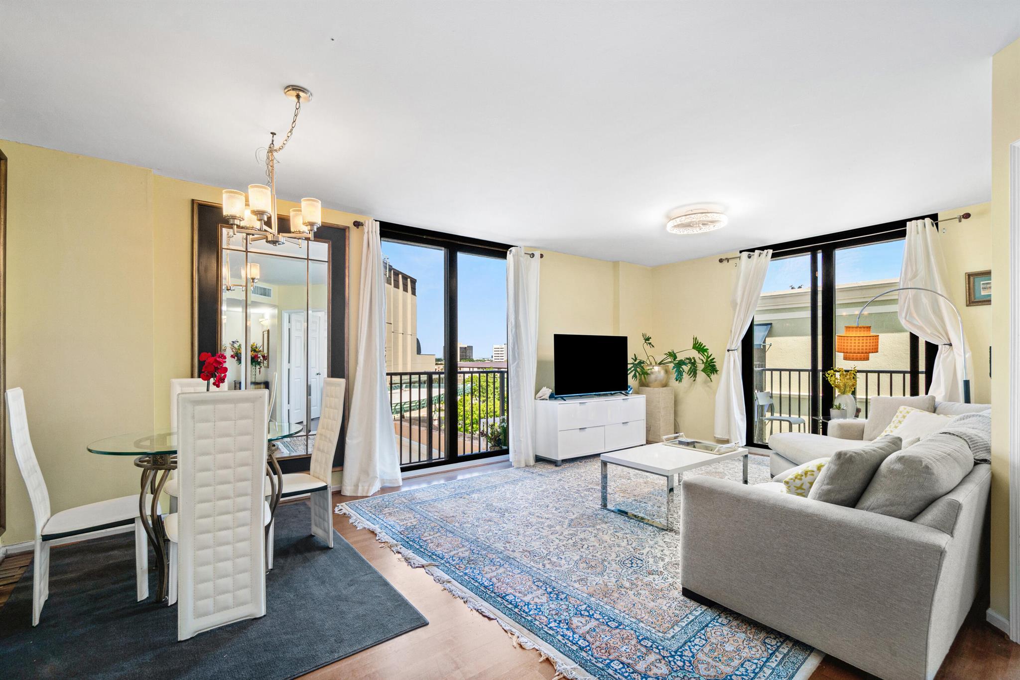 Tower Condo At Cityplace