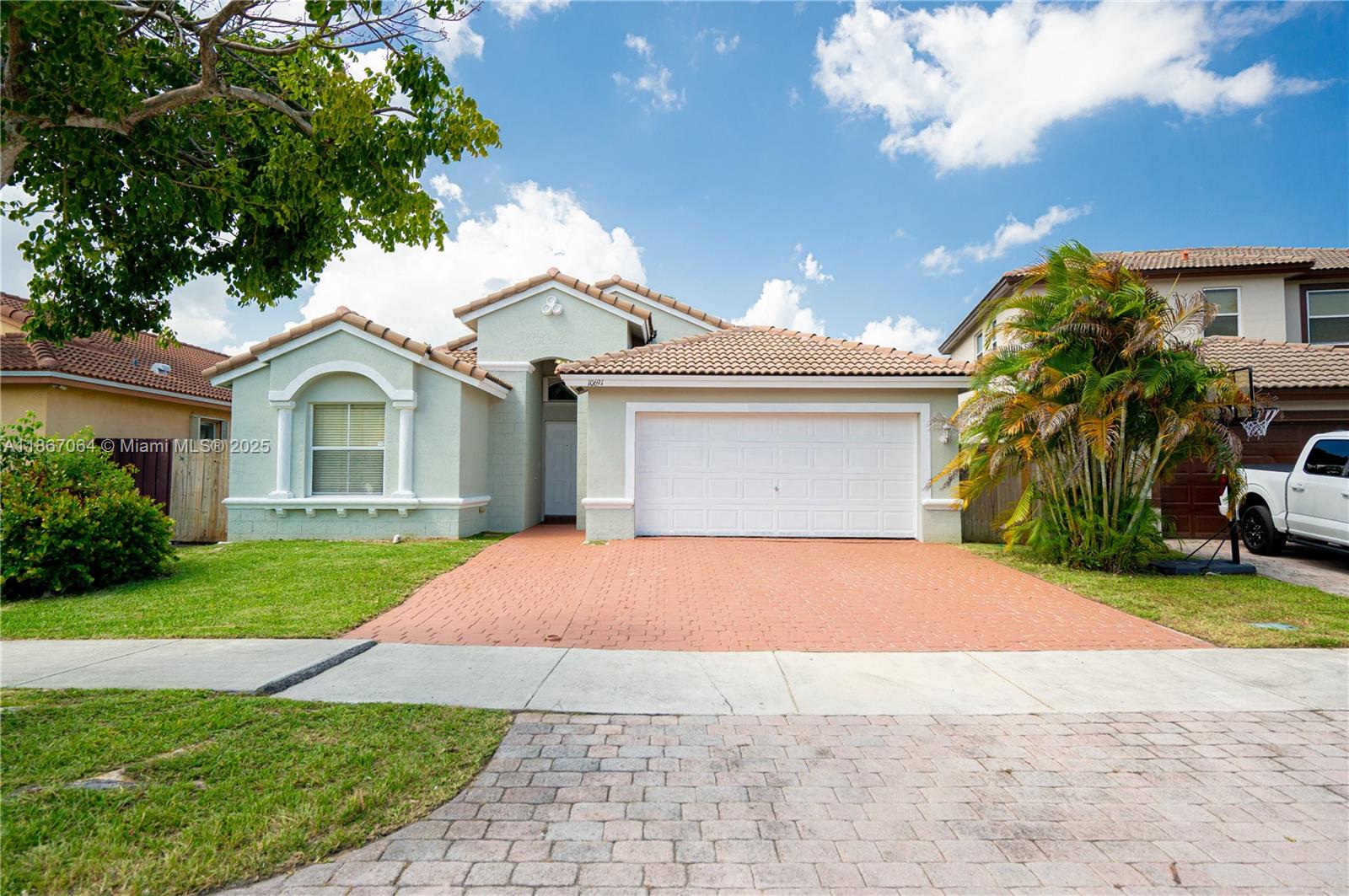 Property photo # 0