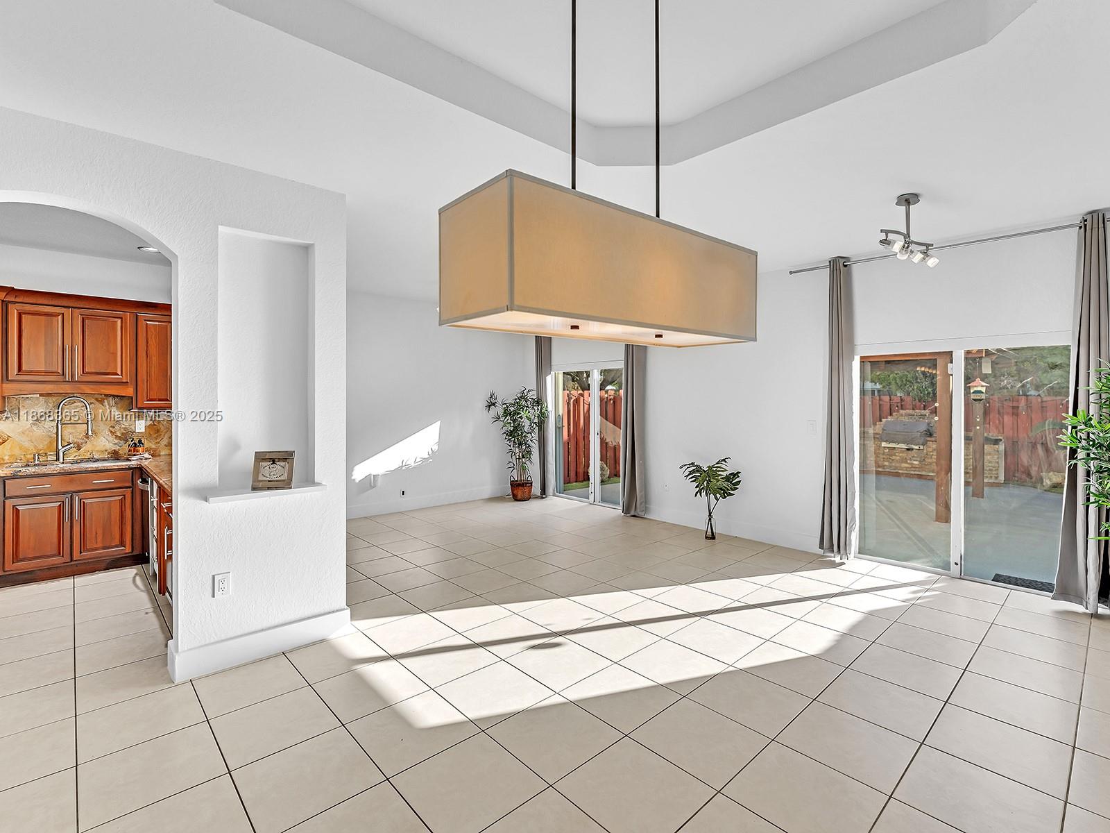 Property photo # 9
