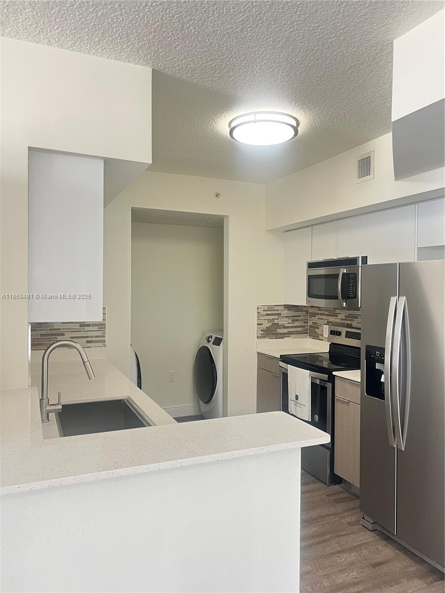 Property photo # 0
