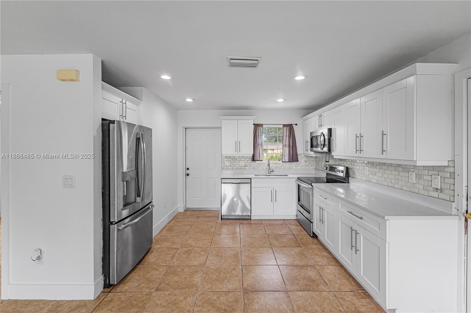 Property photo # 9