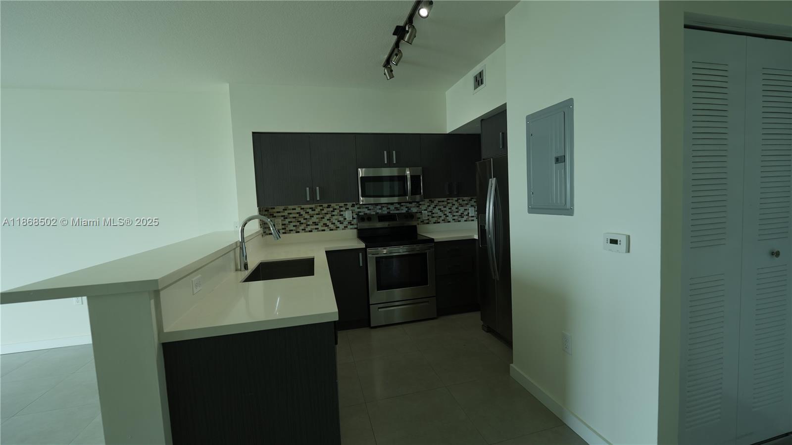 Property photo # 3