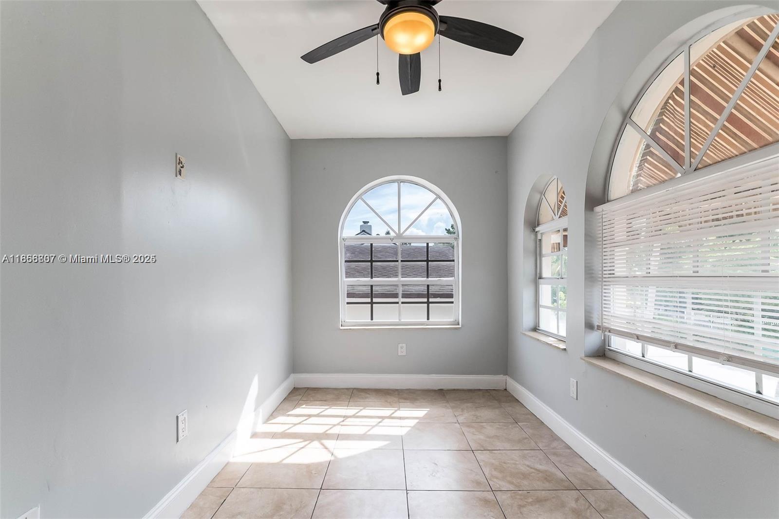 Property photo # 4