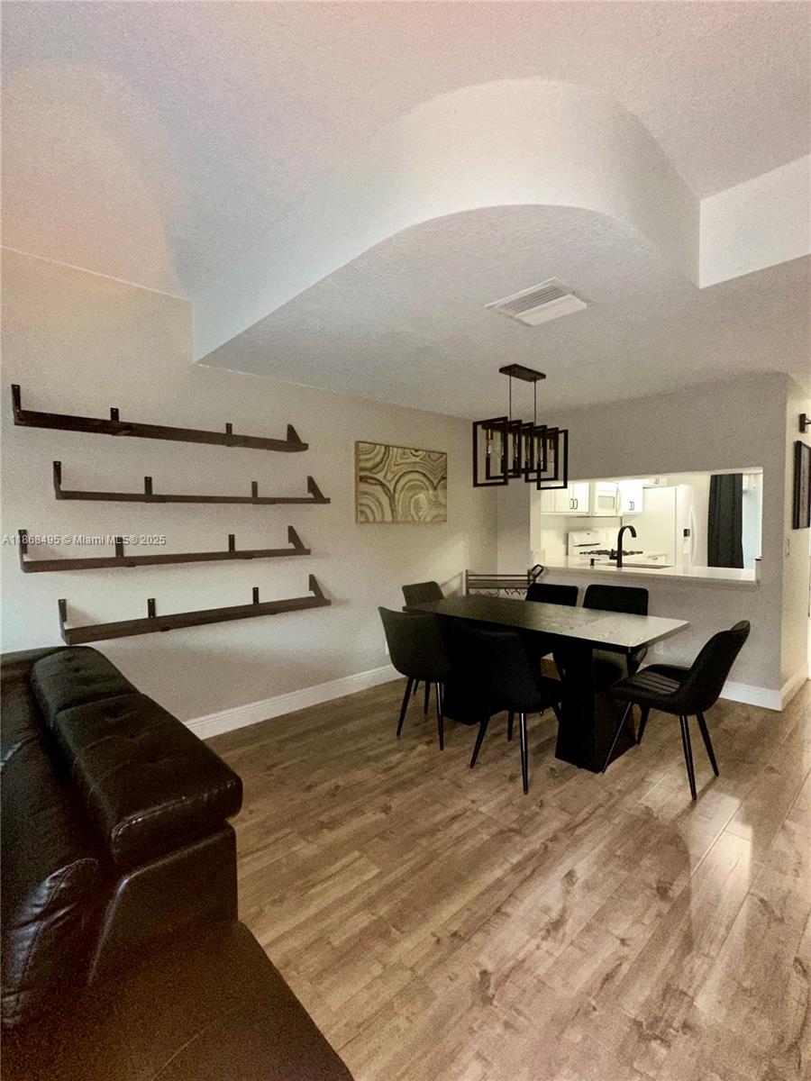 Property photo # 9