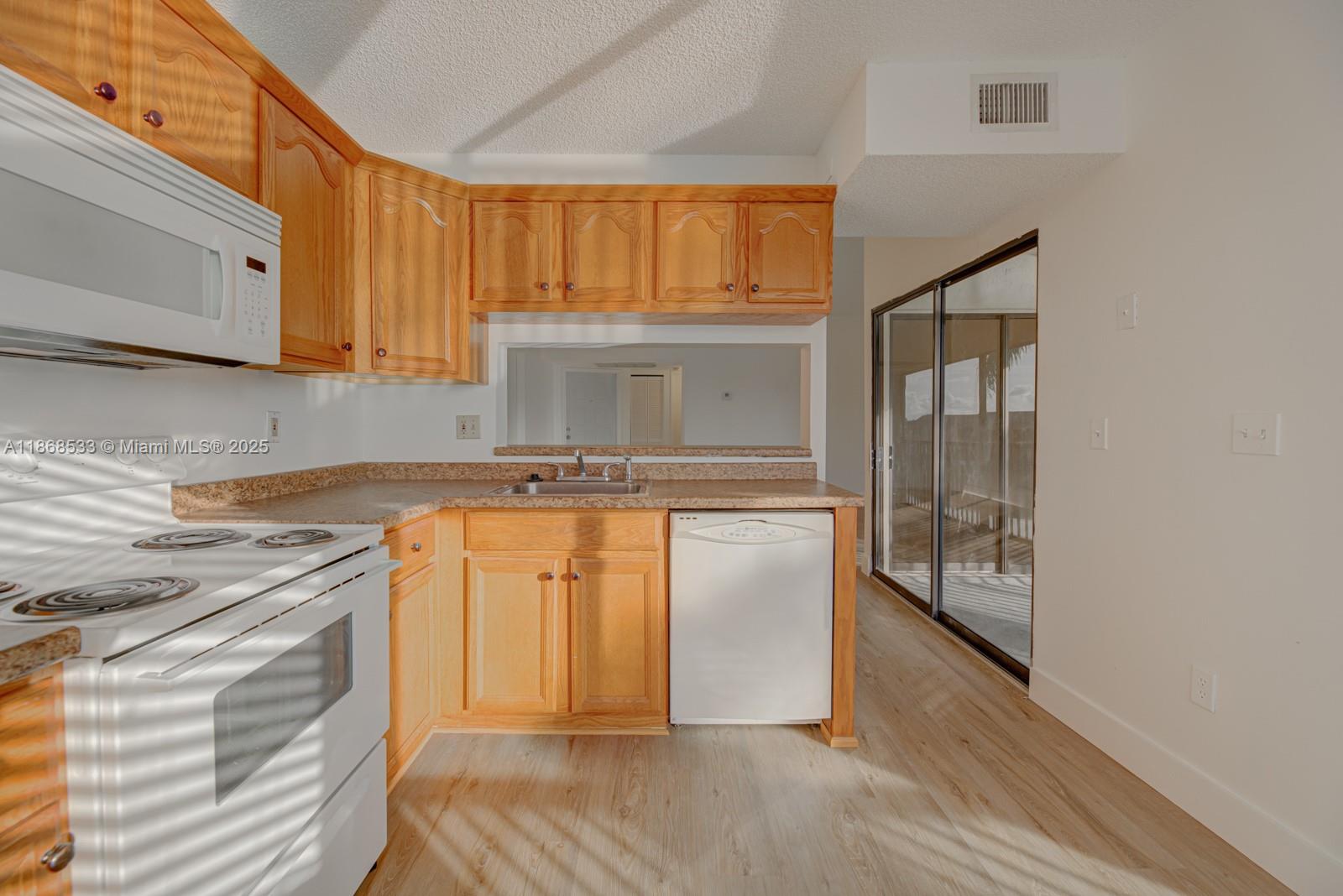 Property photo # 8
