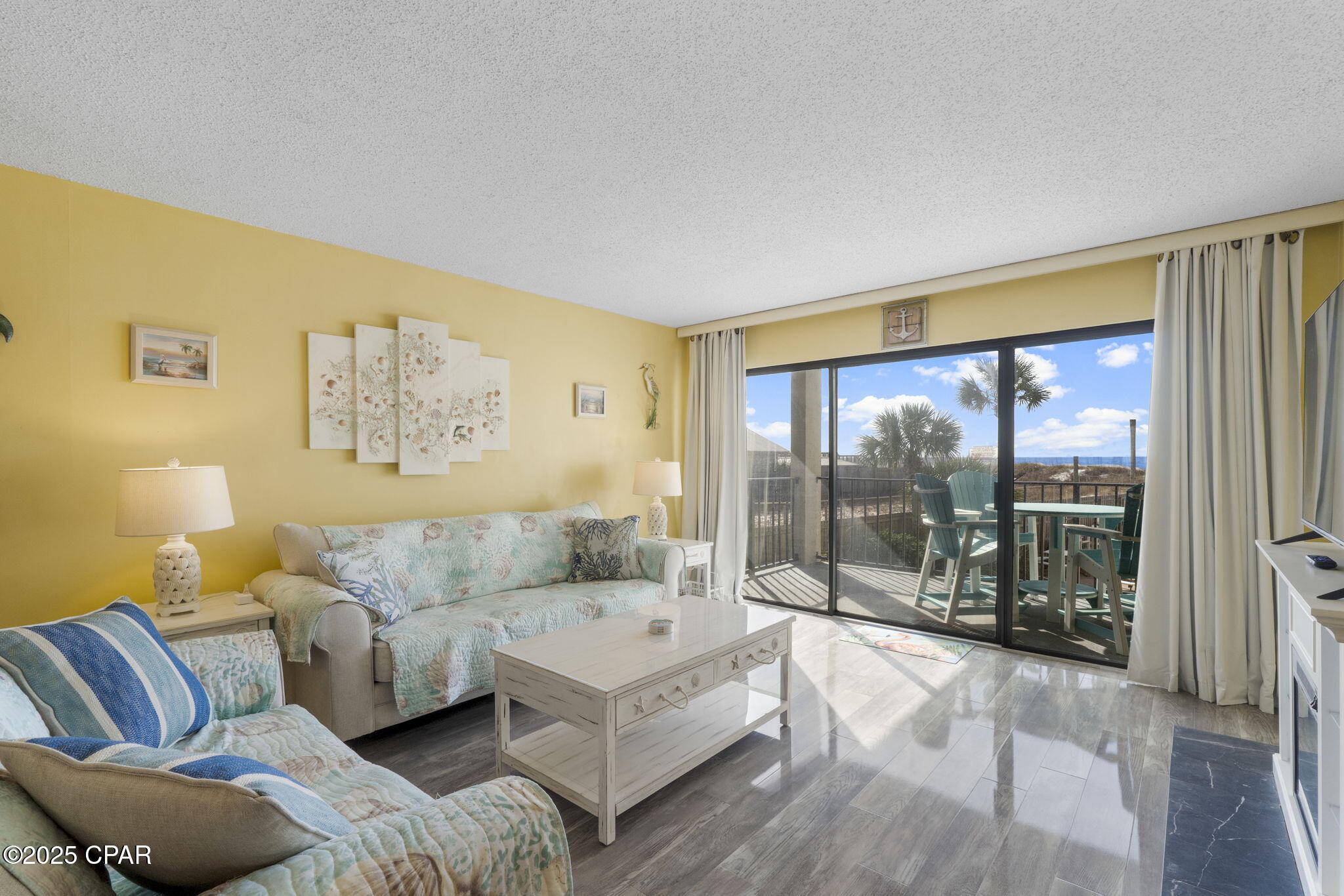 Image 1 For 8815 Thomas Drive 207
