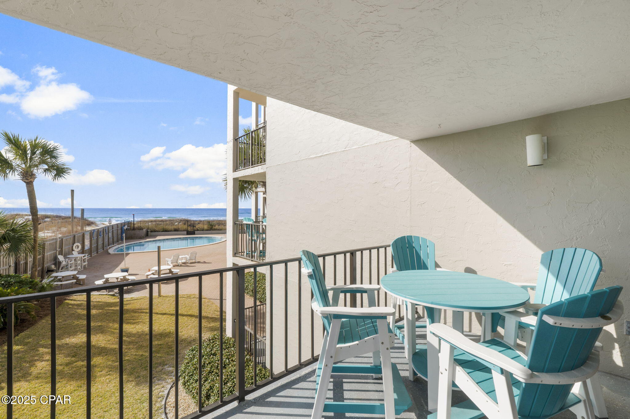 Image 3 For 8815 Thomas Drive 207