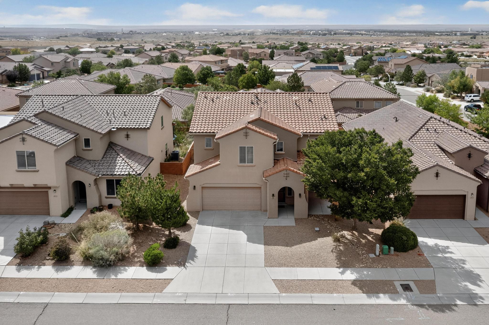 Welcome to this beautiful family home in the desirable Volterra Subdivision. This spacious 5-bedroom 3-bathroom residence offers the perfect blend of comfort and style, featuring an open concept layout. Enjoy the modern appliances, a xeriscaped yard and a welcoming community atmosphere. With ample space for family gatherings and entertaining, this home is designed for relaxation and connection. Don't miss the opportunity to make this stunning property your own!