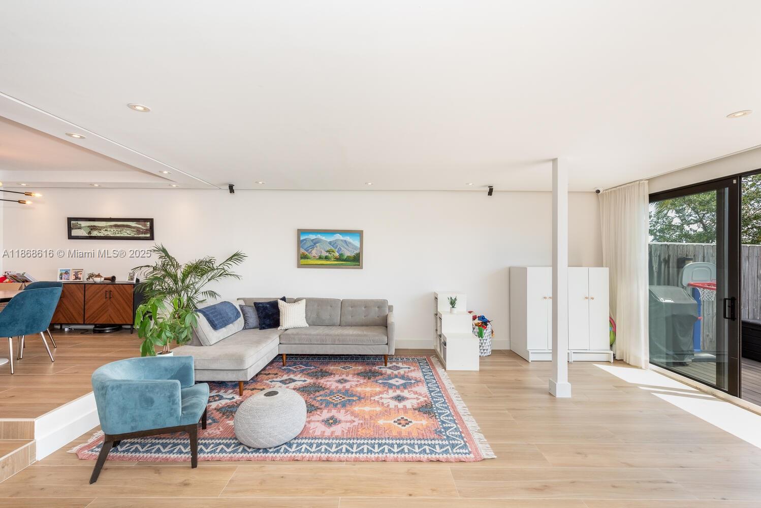 Property photo # 9