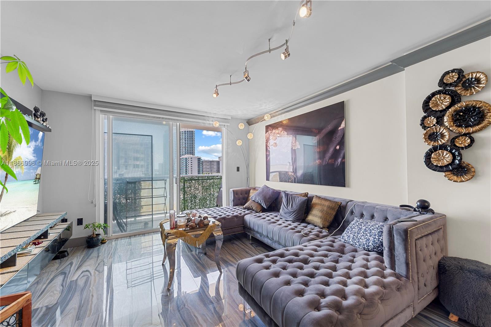 Property photo # 9