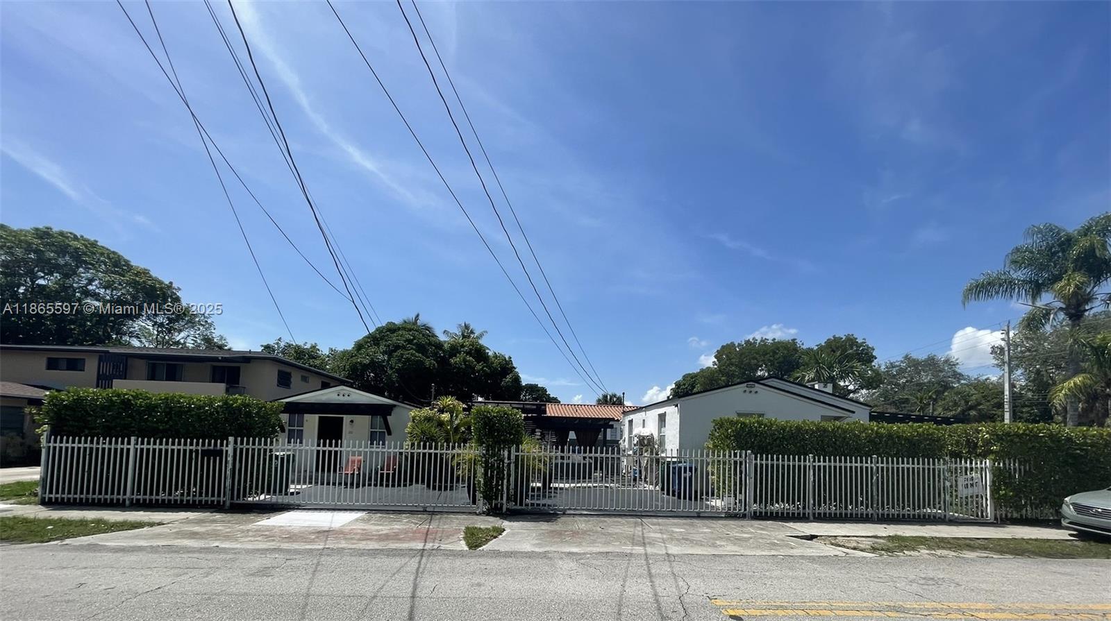 Property photo # 0