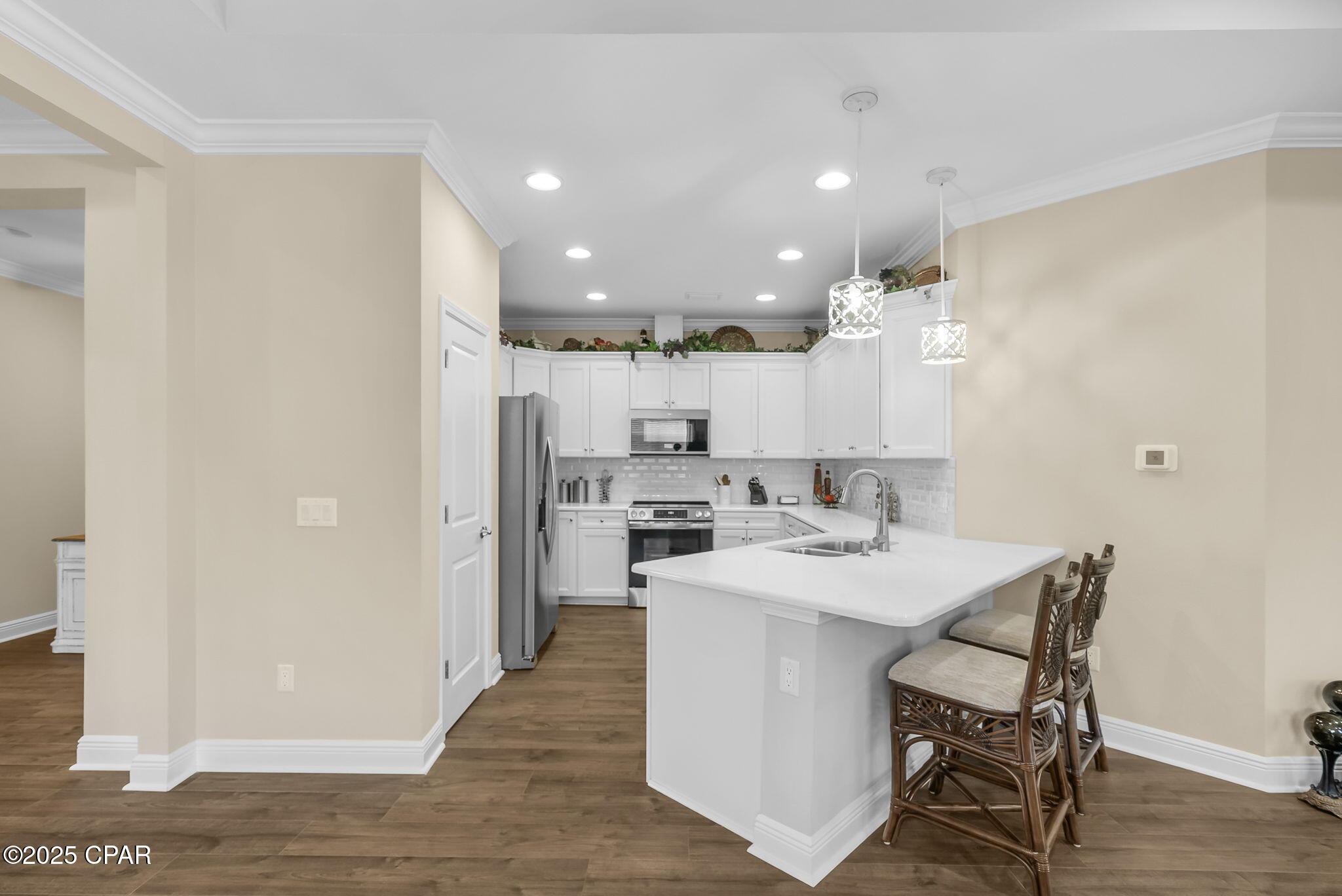 Image 7 For 8575 Island Breeze Avenue