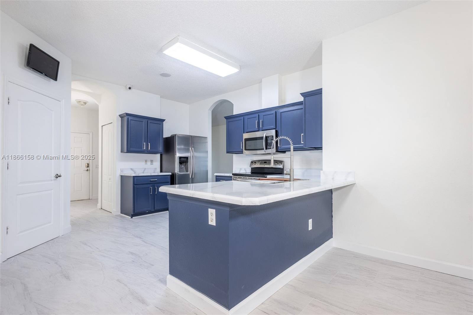 Property photo # 8