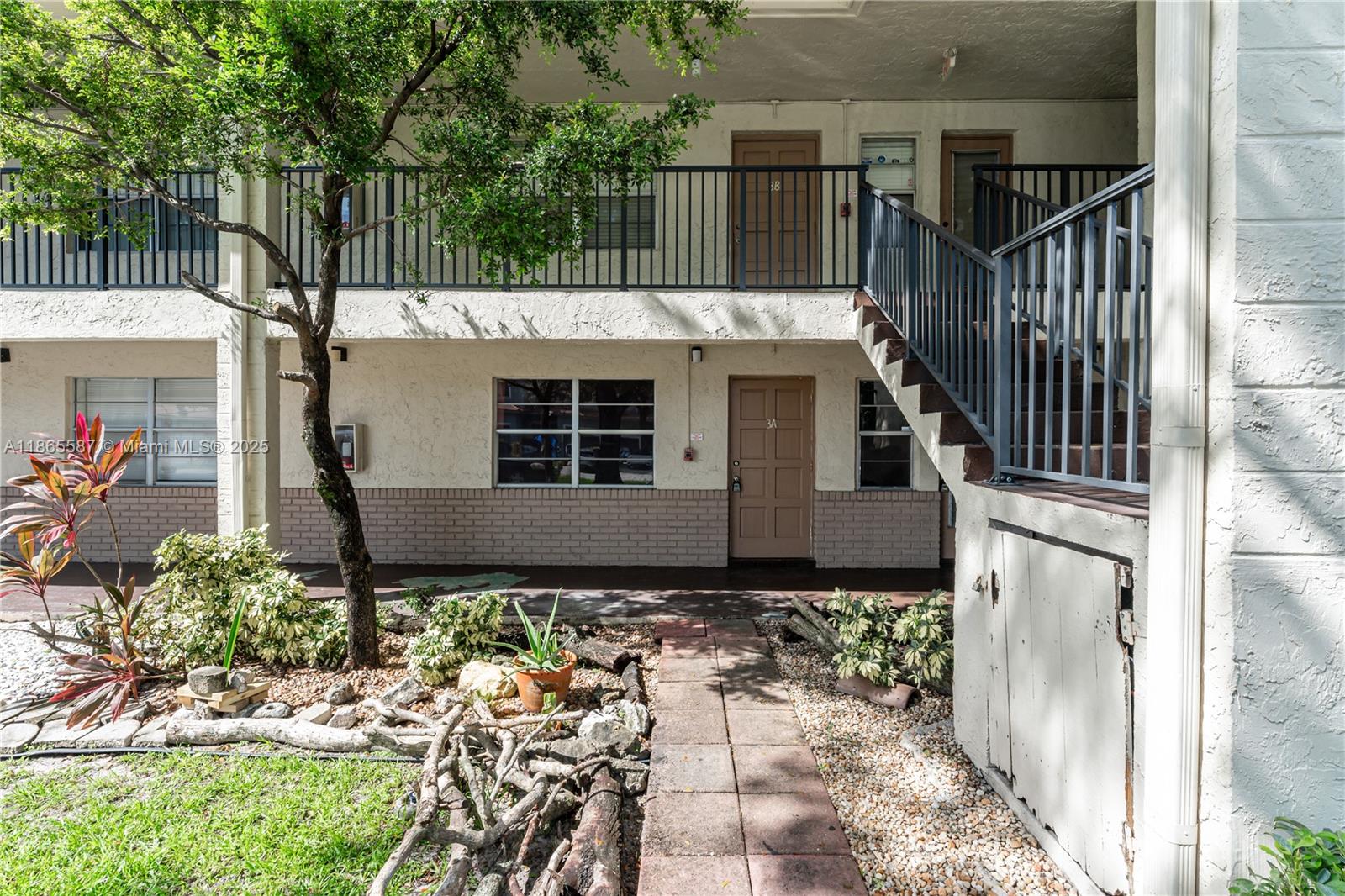Property photo # 4