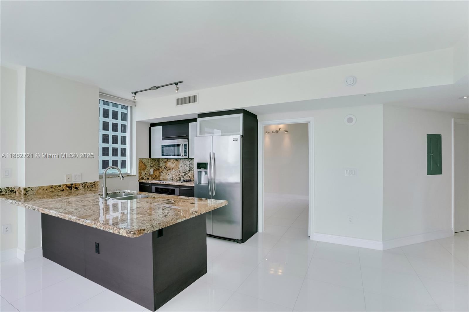 Property photo # 8
