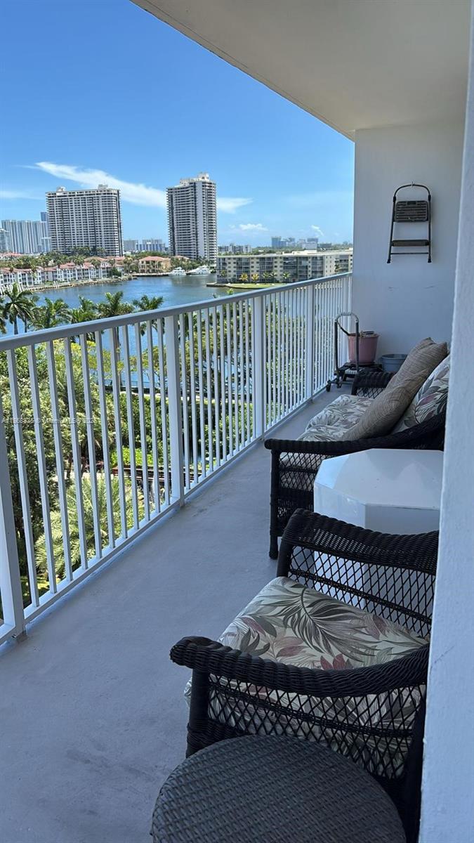 Admirals Port Condo West