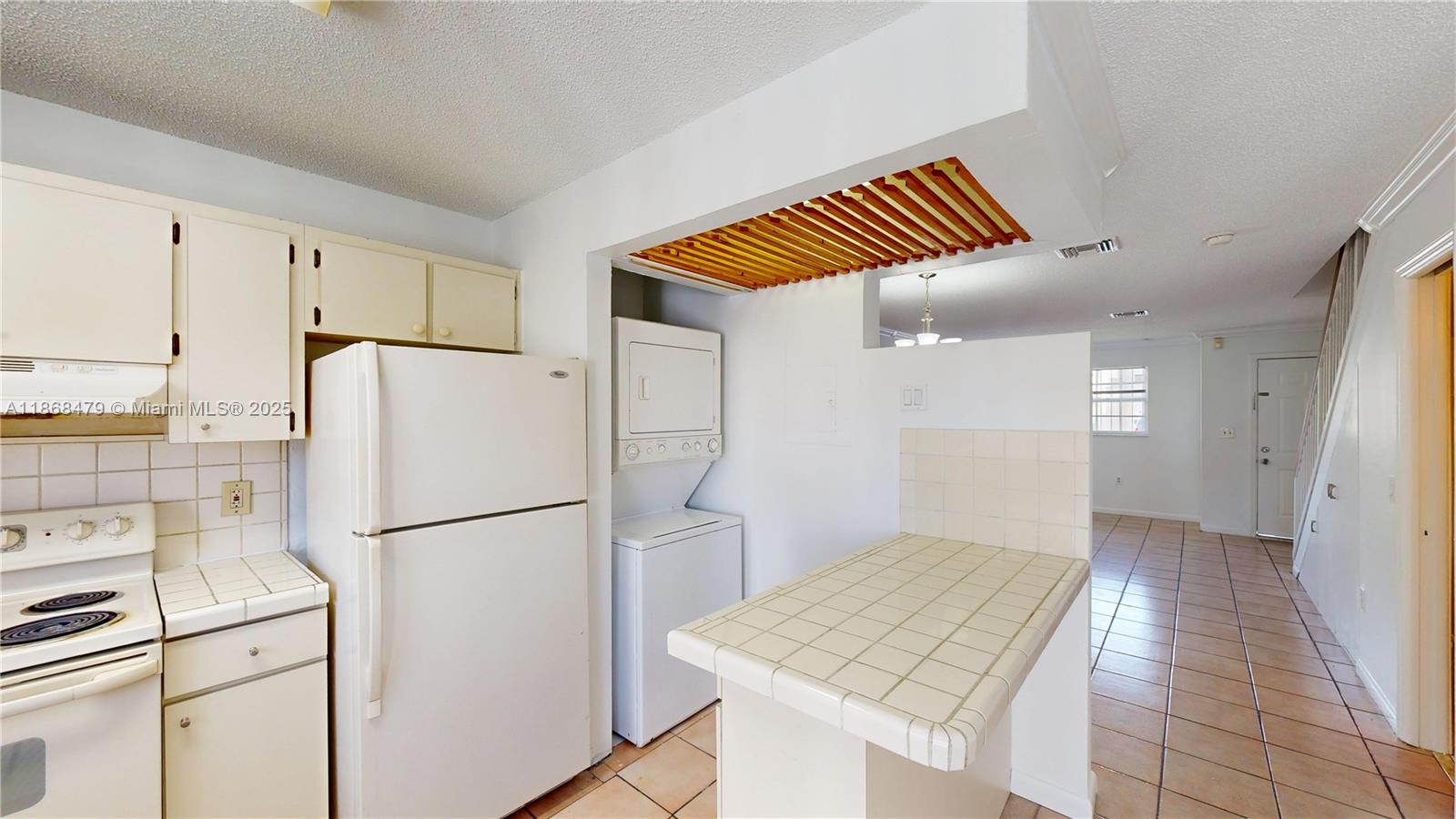 Property photo # 7