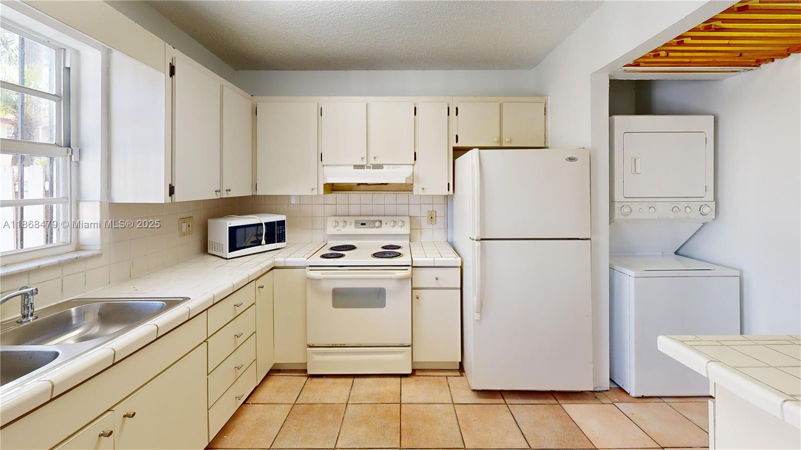 Property photo # 6
